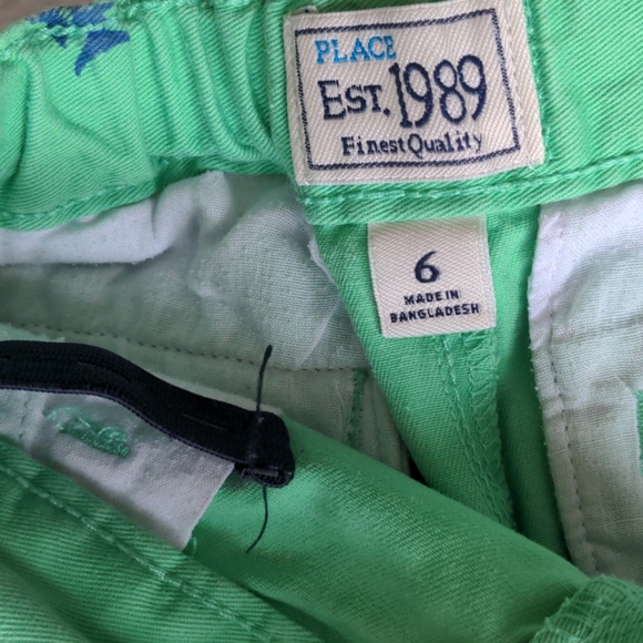 $6/20 Boys short - Picture 2 of 7